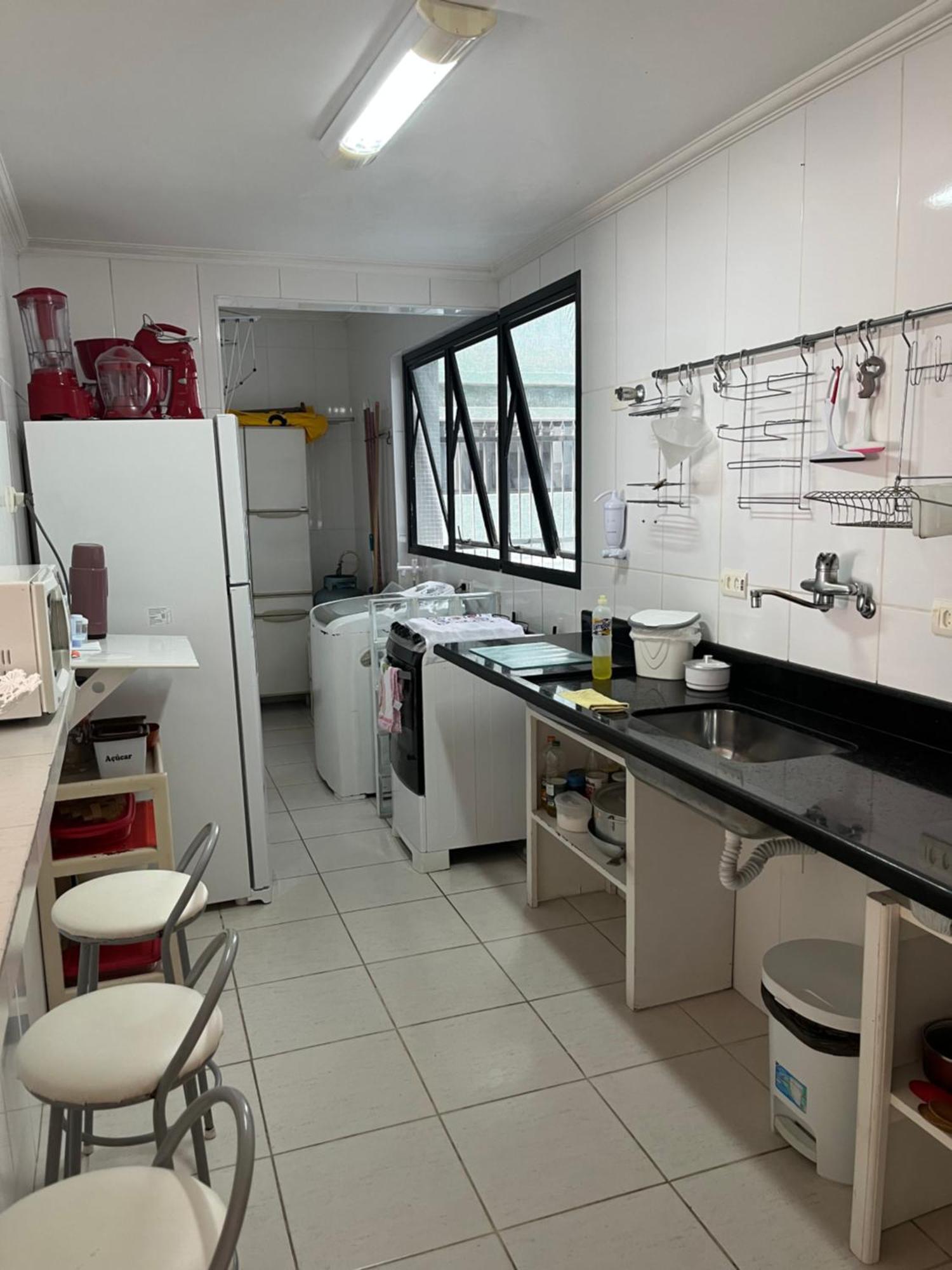 Apartamento Amplo: Praia Próxima em Área Nobre do Guarujá Exterior photo
